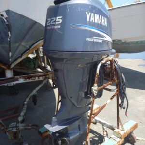 2008 Yamaha F225 HP 6-Cylinder EFI 4-Stroke 20" (L) Outboard Motor