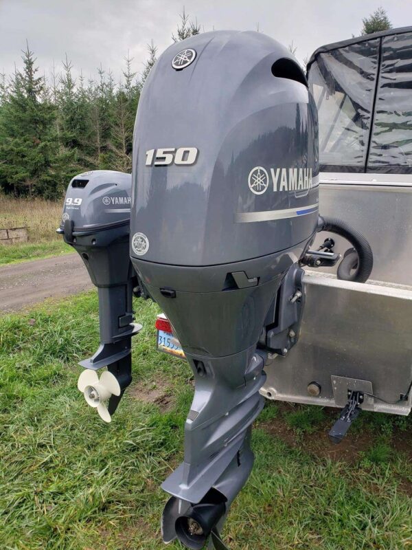 2004 Yamaha F150 HP 4 Cylinder EFI 4 Stroke 20" (Long Shaft) Outboard Motor
