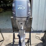 2002 Yamaha 40 HP 3 Cylinder Carbureted 4 Stroke 20" (Long Shaft) Outboard Motor